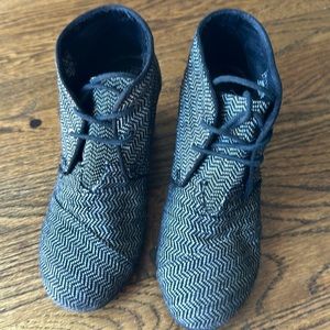 TOMS desert wedge black herringbone bootie, size 7